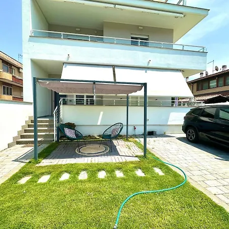 Imperial Near The Sea - Private Parking Appartement