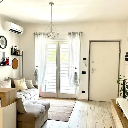 Appartement Imperial Near The Sea - Private Parking